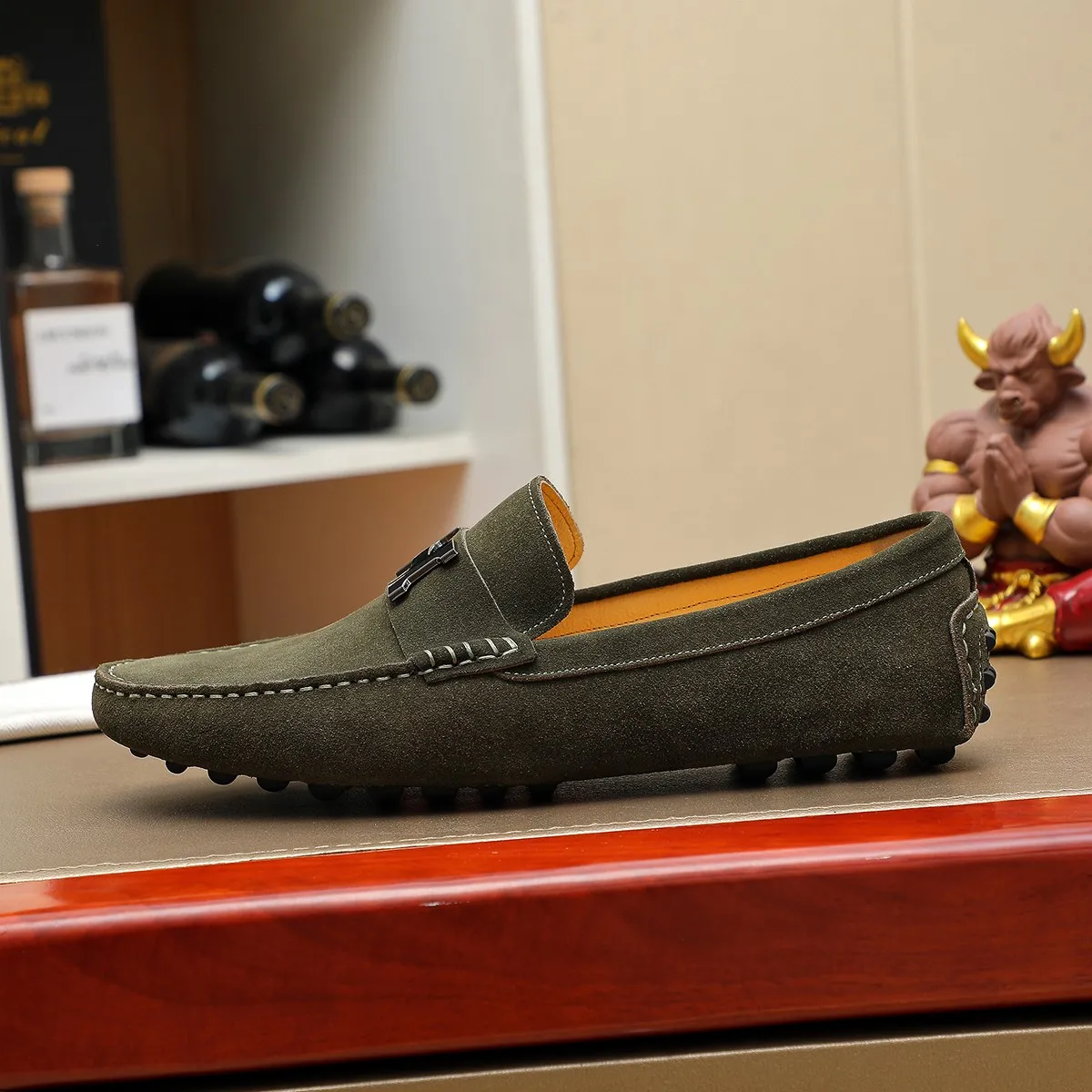 Men's shoes 💰380 🕷🕷【HERMES】Same style at Hermès counters 🇨🇳 Classic slip-on shoes 1:1 mold opening 💯 Original quality 🍓 Made of imported first-layer cowhide 🍅 pigskin lining 🌶🌶 Super high-end men's leather shoes 🇨🇳 Solid and stable, very special 🍇 Color, code number 38-44 (45.46/47 customized)...